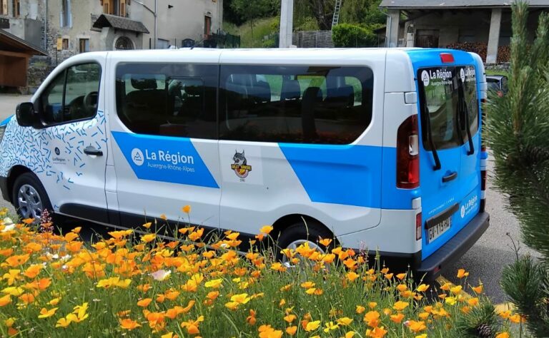 Un minibus pour le GSB